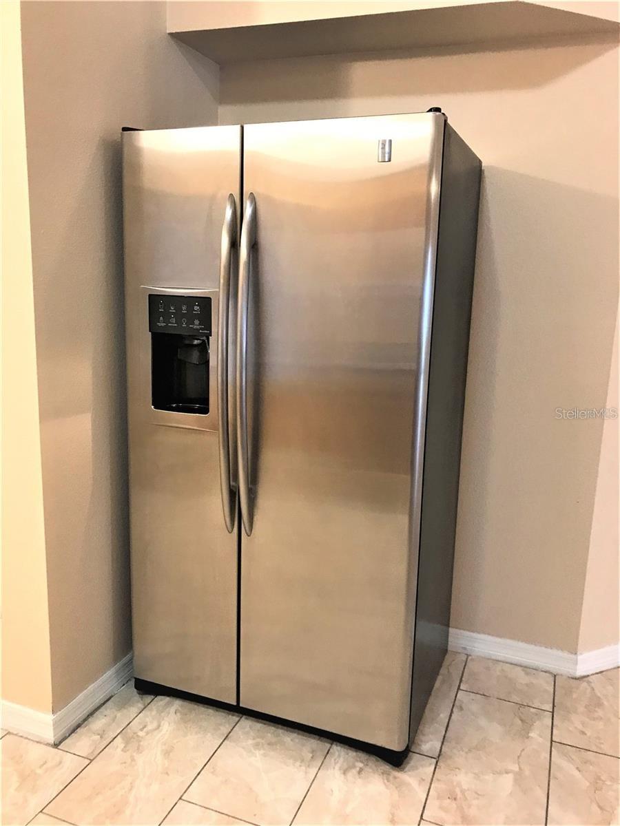 S-S Side by side Refrigerator