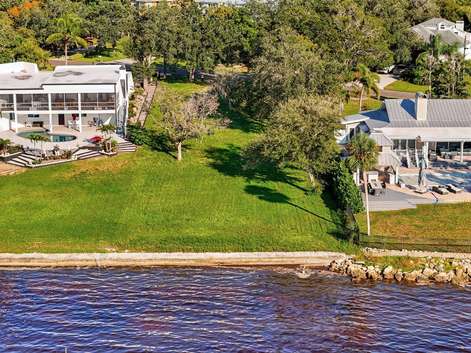 BLUFF BOULEVARD, Holiday, FL 34691
