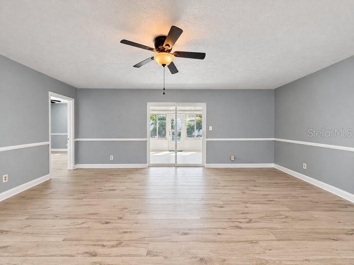 1112 W HIAWATHA STREET, Tampa, FL 33604