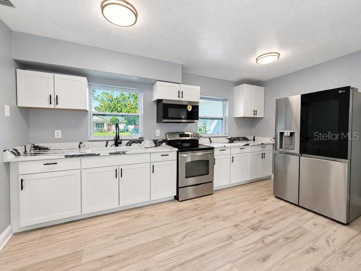 1112 W HIAWATHA STREET, Tampa, FL 33604