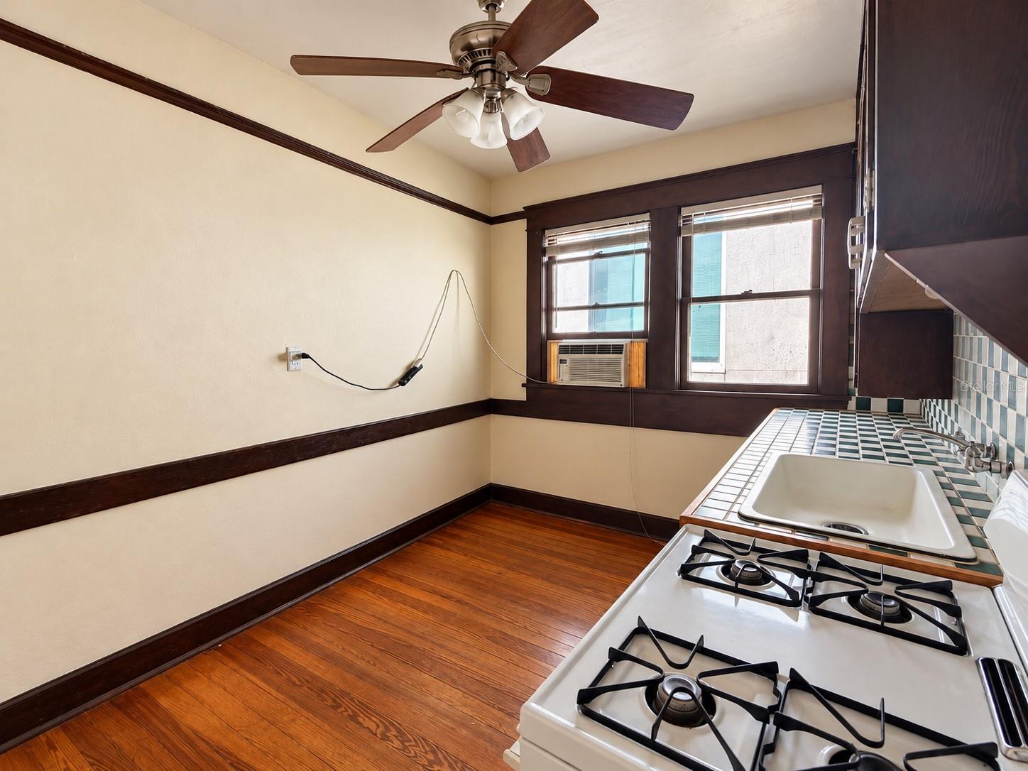638 3RD AVENUE S, #6, St Petersburg, FL 33701 638 3RD AVENUE S, #6, St Petersburg, FL 33701