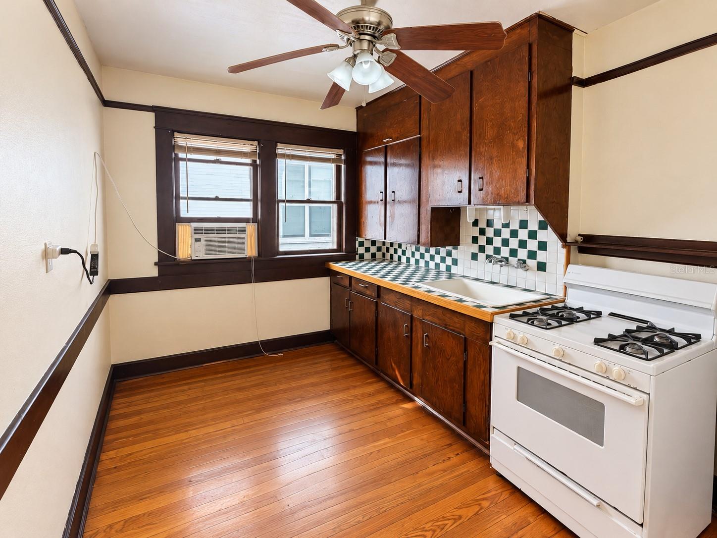 638 3RD AVENUE S, #6, St Petersburg, FL 33701 638 3RD AVENUE S, #6, St Petersburg, FL 33701