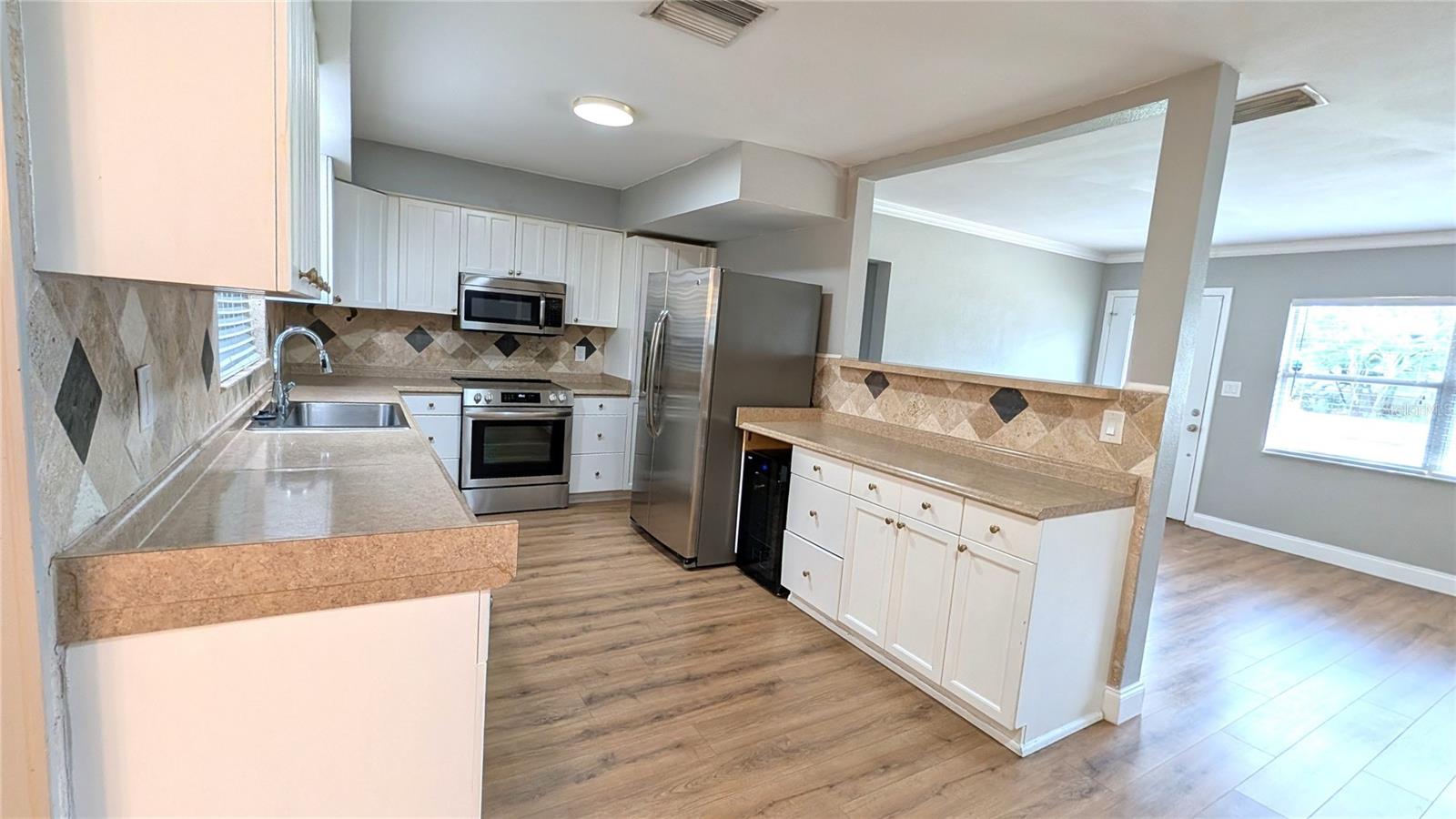 3005 W MARLIN AVENUE, Tampa, FL 33611
