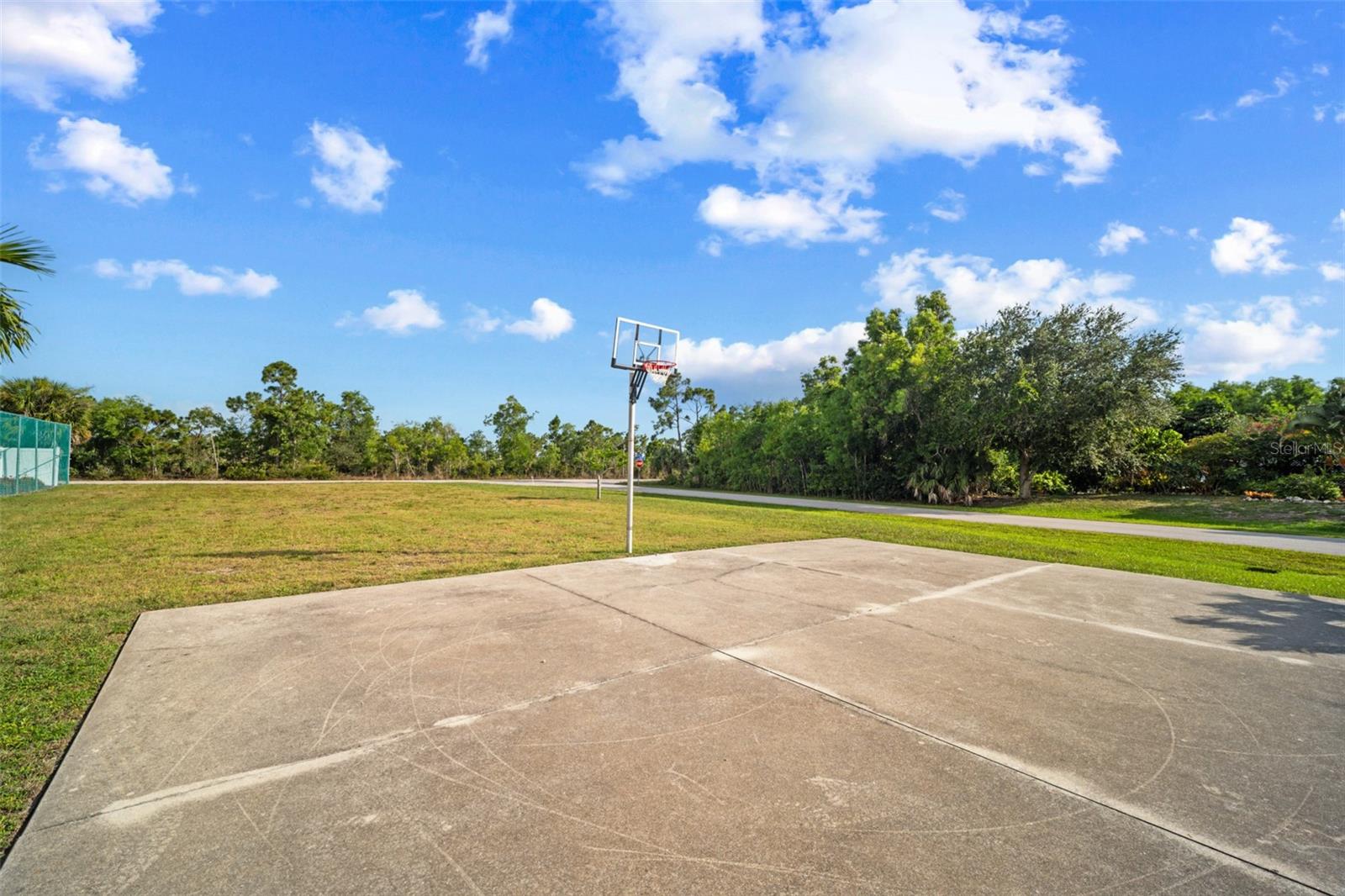 4472 LAKE HEATHER CIRCLE, St James City, FL 33956
