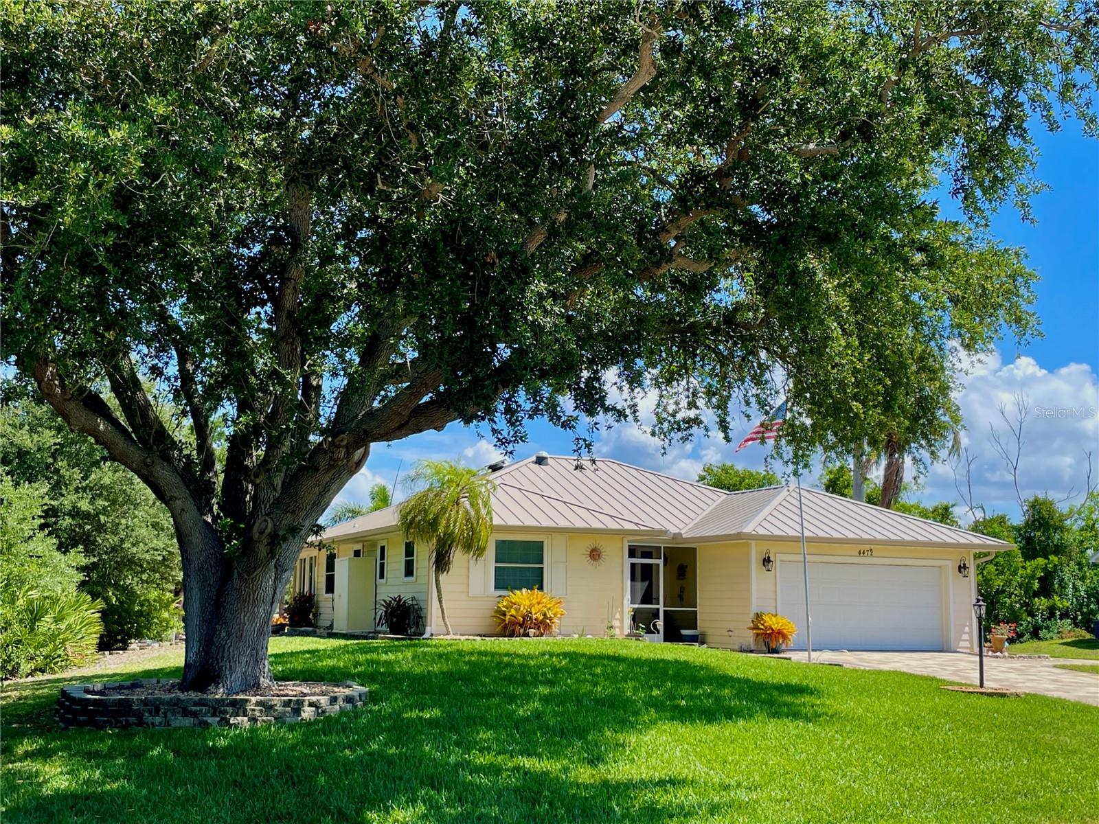 4472 LAKE HEATHER CIRCLE, St James City, FL 33956