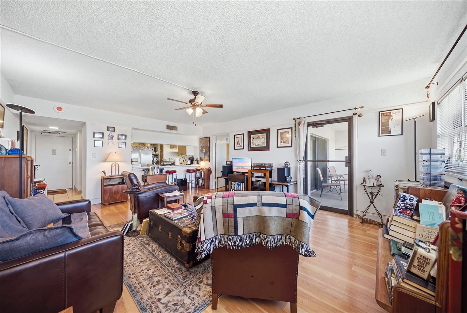4141 BAYSHORE BOULEVARD, #905, Tampa, FL 33611