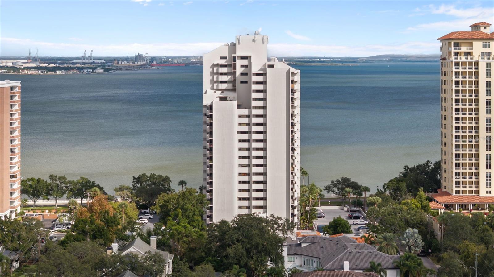 4141 BAYSHORE BOULEVARD, #905, Tampa, FL 33611