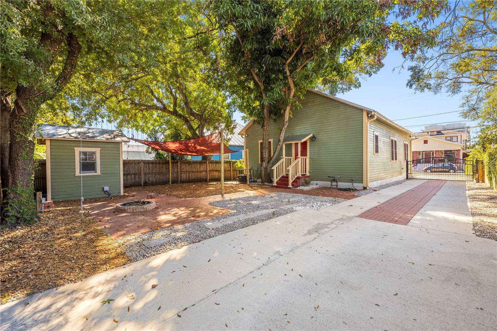 2308 E 4TH AVENUE, Tampa, FL 33605