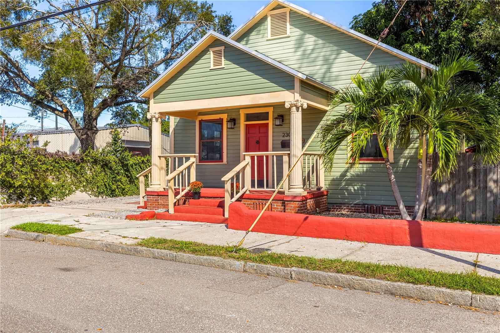 2308 E 4TH AVENUE, Tampa, FL 33605 2308 E 4TH AVENUE, Tampa, FL 33605