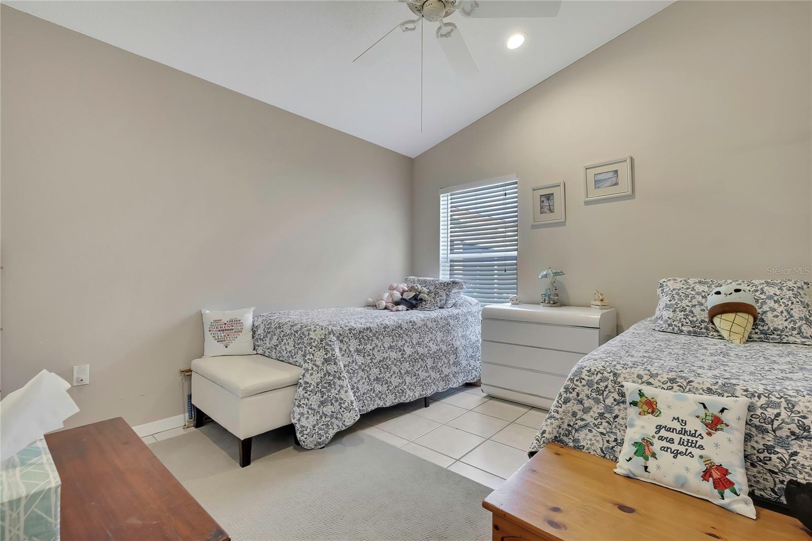 2nd bedroom