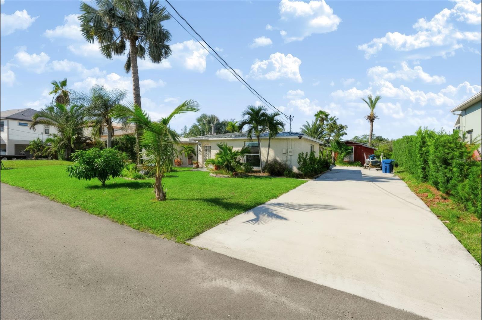 2123 BAYOU DRIVE, Holiday, FL 34691