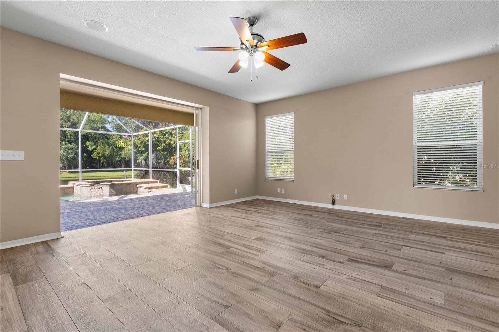 4152 GRANDCHAMP CIRCLE, Palm Harbor, FL 34685