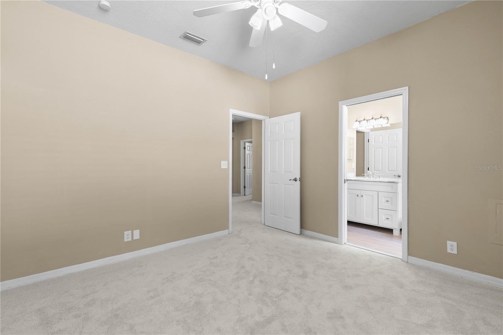 4152 GRANDCHAMP CIRCLE, Palm Harbor, FL 34685