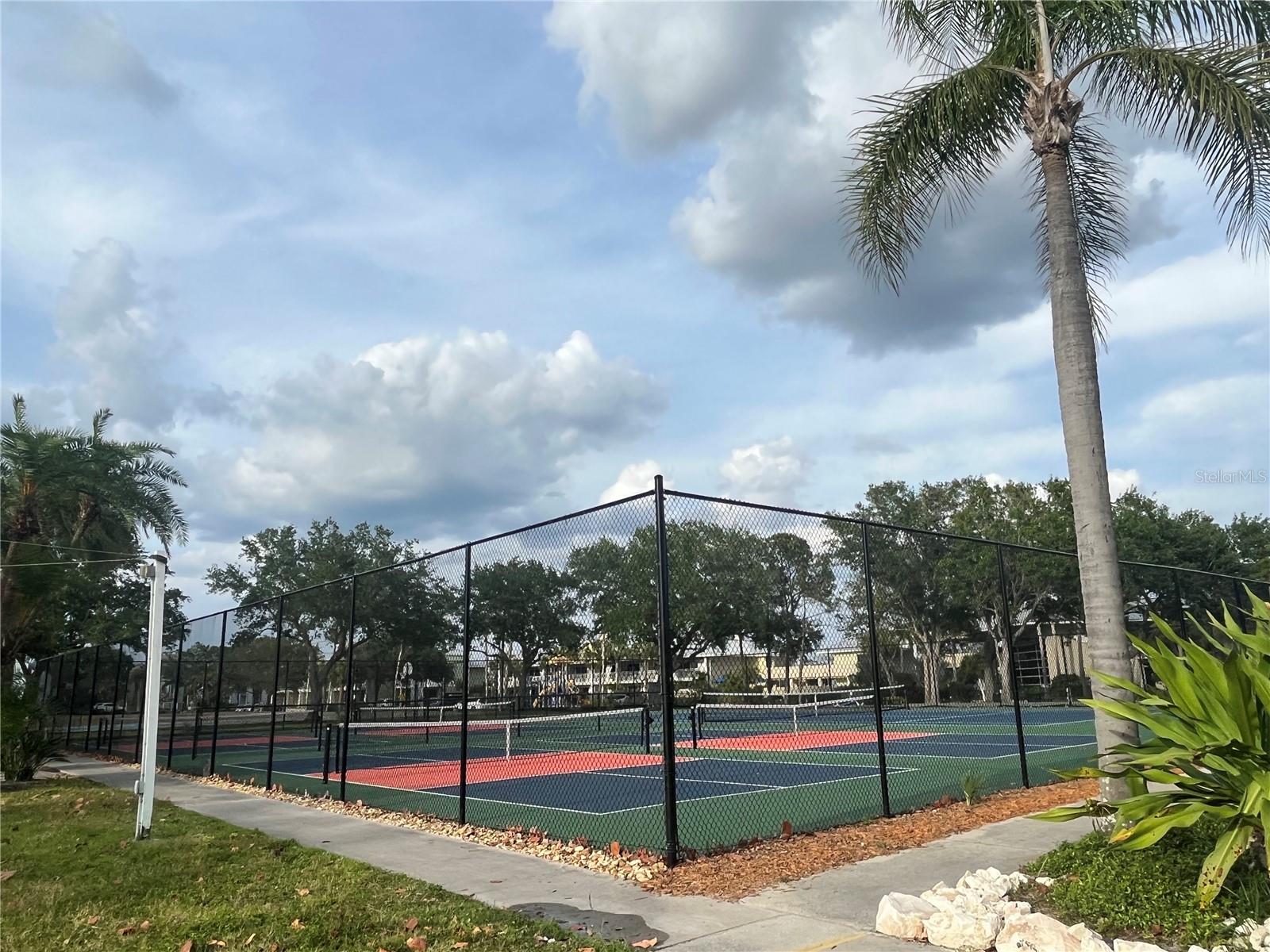 466 BAHIA BEACH BOULEVARD, Ruskin, FL 33570