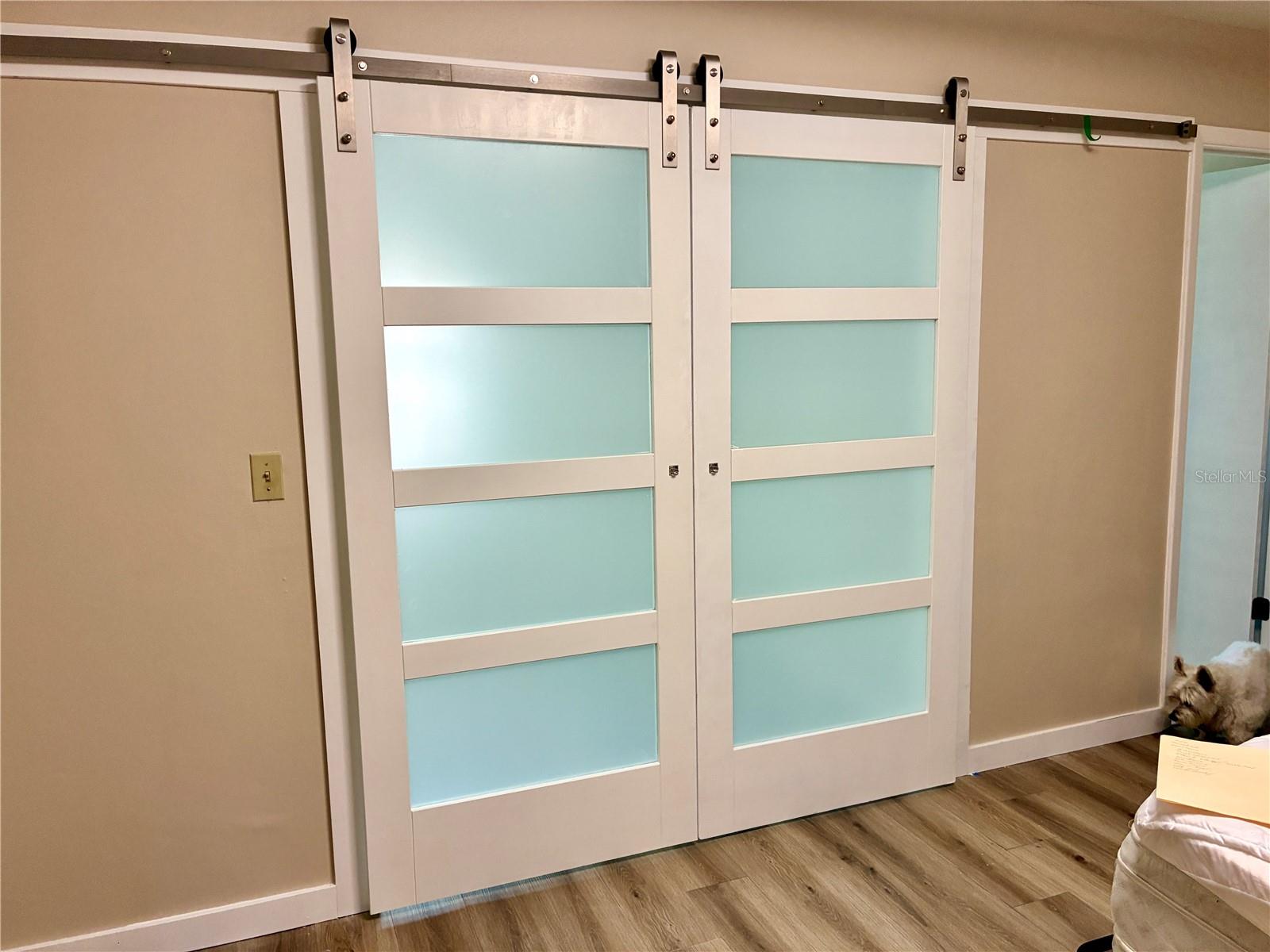 MB/Entrance Guest Room