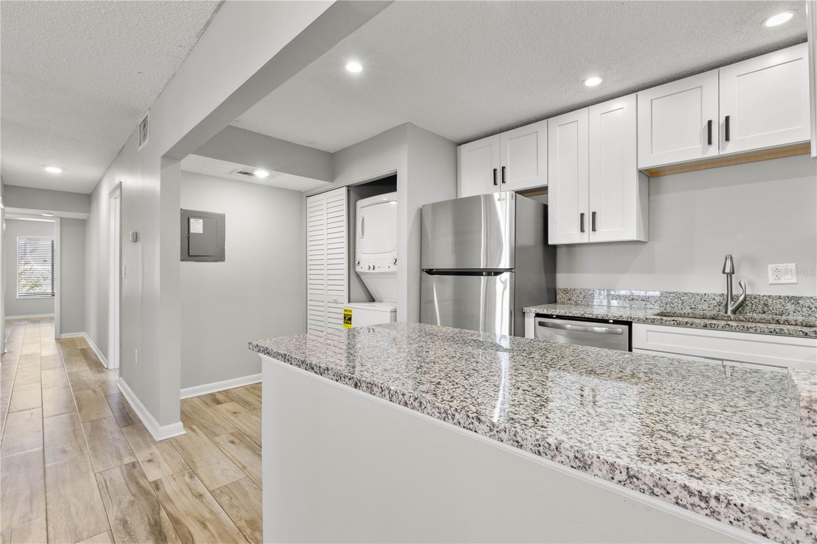 1281 PINE RIDGE CIRCLE E, #A2, Tarpon Springs, FL 34688