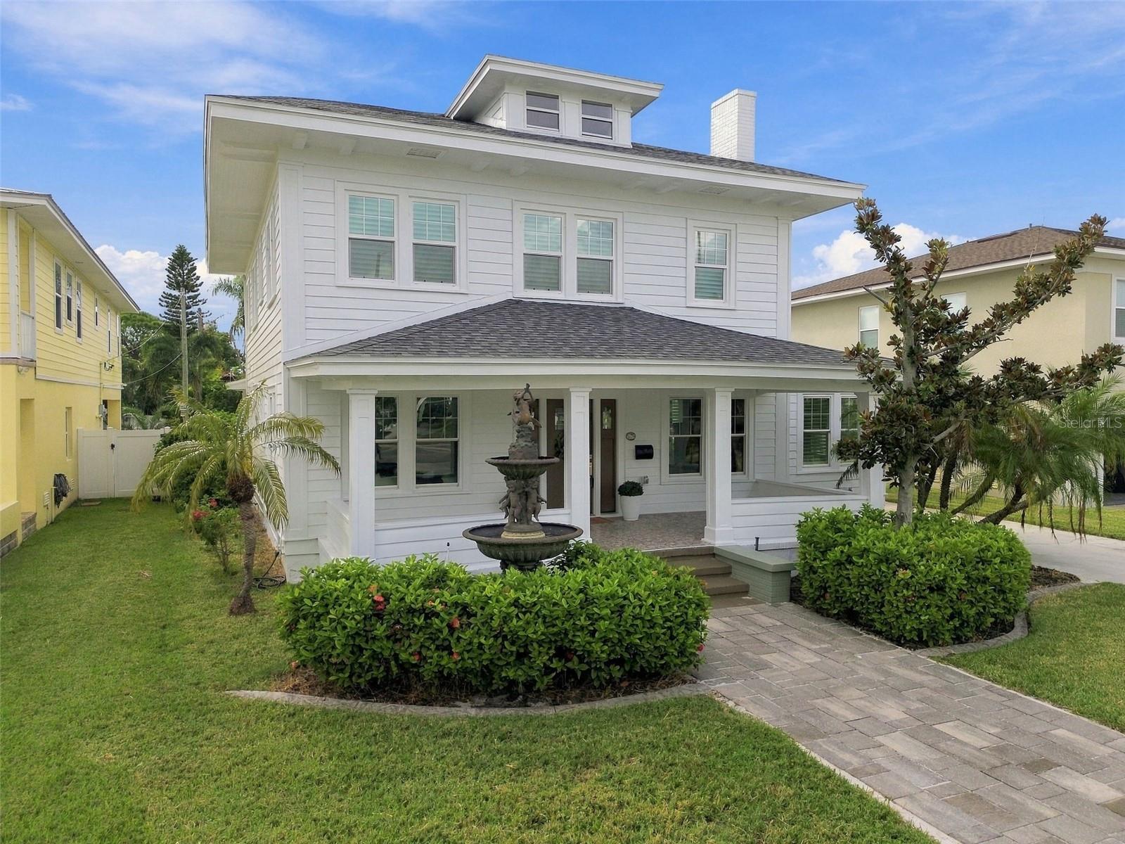 5426 VENETIAN BOULEVARD NE, St Petersburg, FL 33703