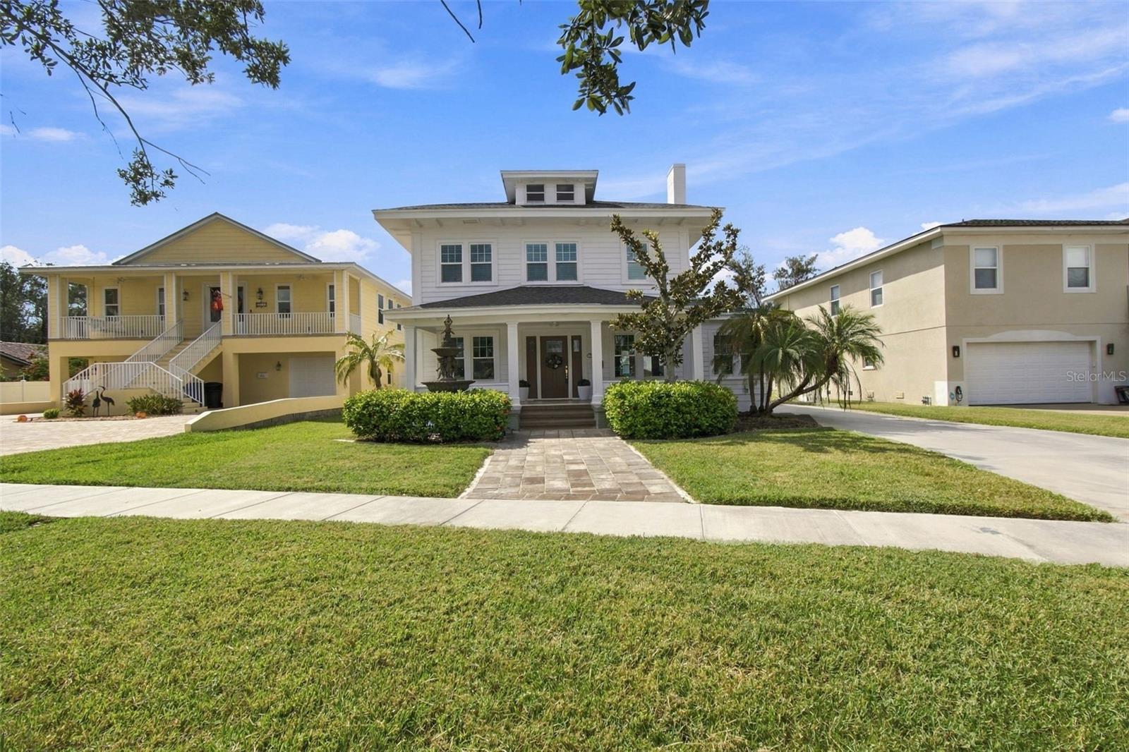 5426 VENETIAN BOULEVARD NE, St Petersburg, FL 33703