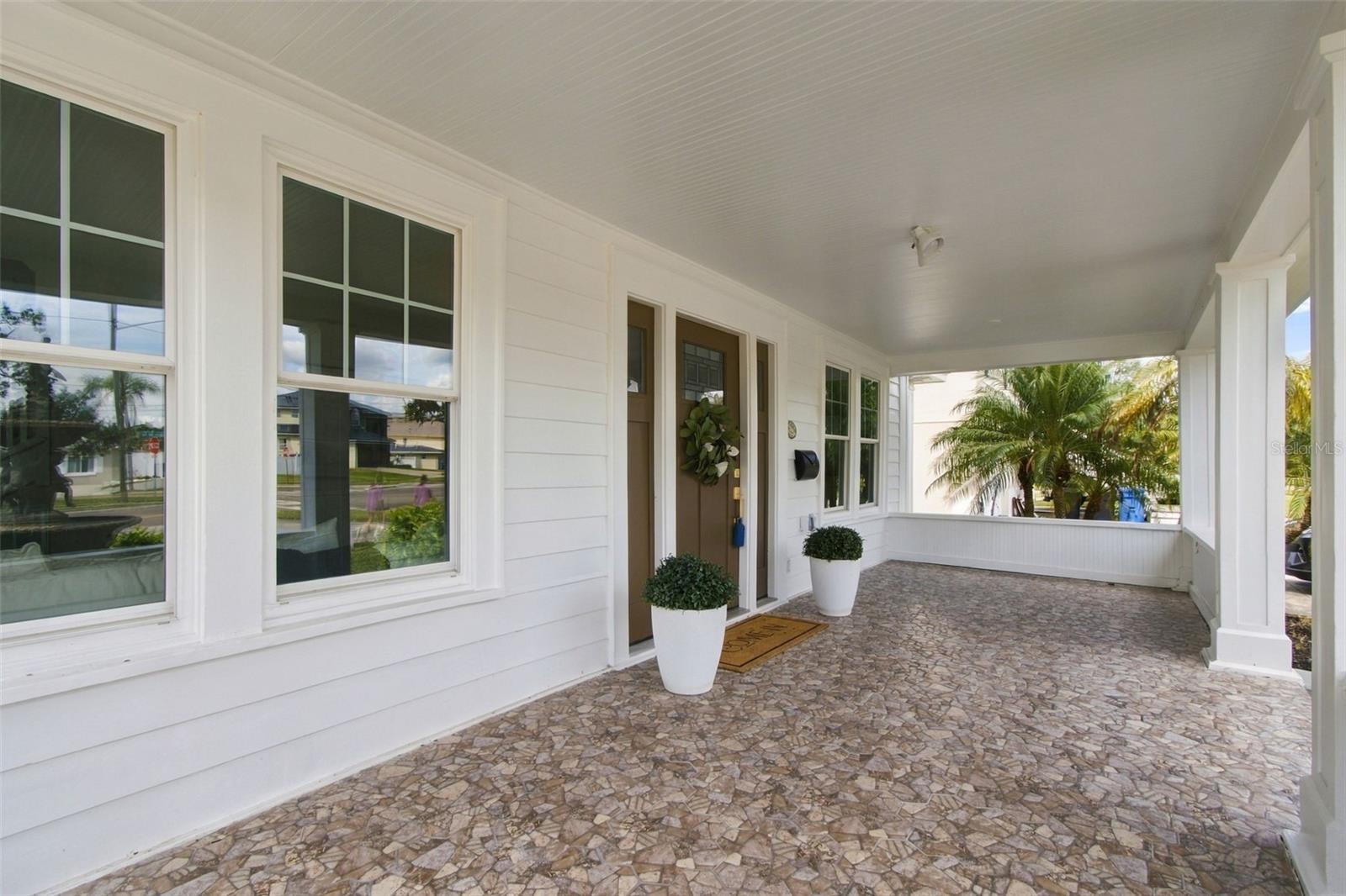 5426 VENETIAN BOULEVARD NE, St Petersburg, FL 33703