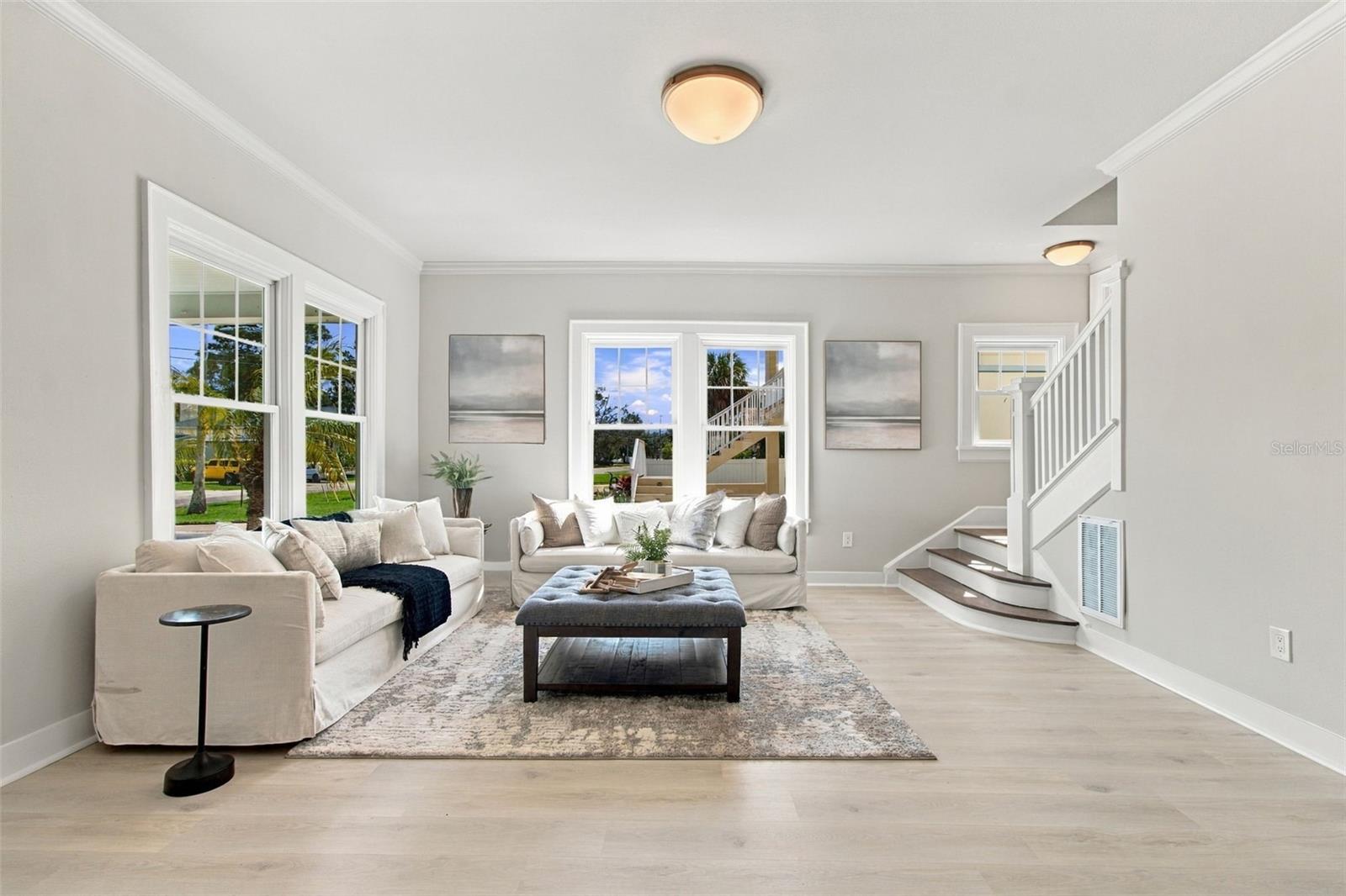 5426 VENETIAN BOULEVARD NE, St Petersburg, FL 33703