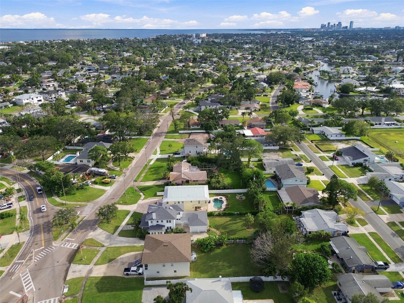 5426 VENETIAN BOULEVARD NE, St Petersburg, FL 33703