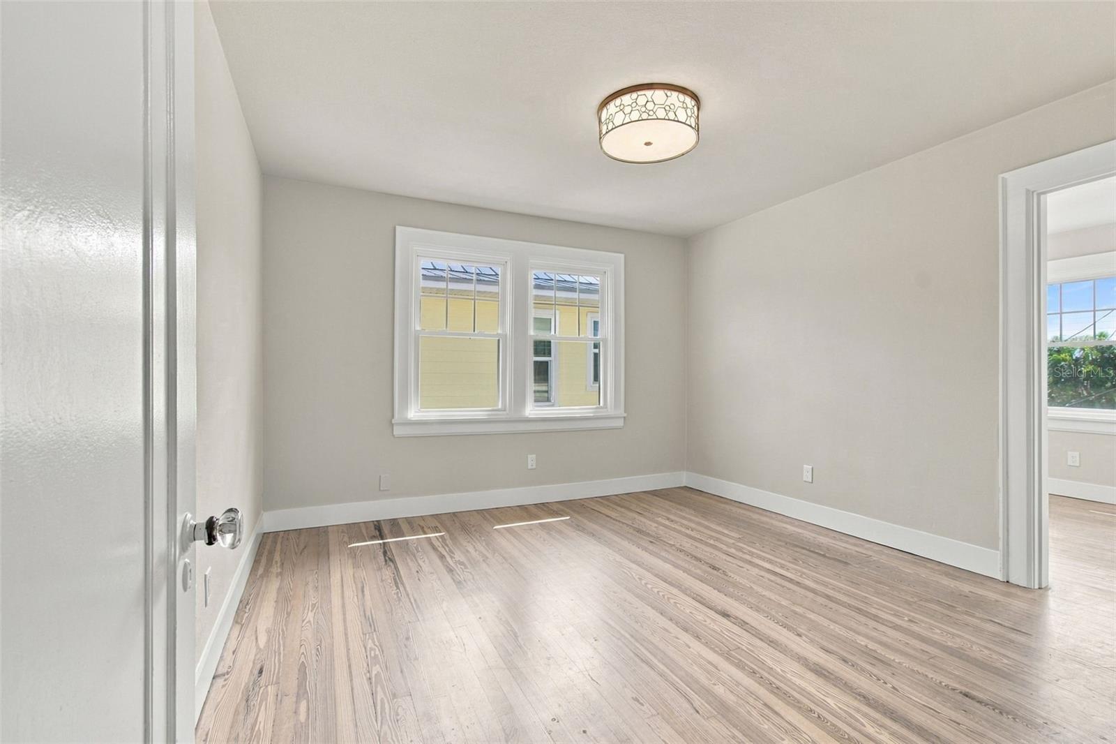 5426 VENETIAN BOULEVARD NE, St Petersburg, FL 33703
