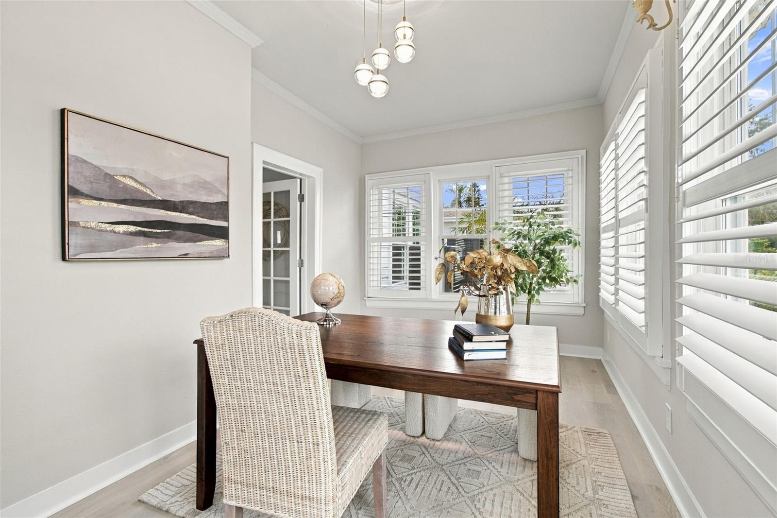 5426 VENETIAN BOULEVARD NE, St Petersburg, FL 33703