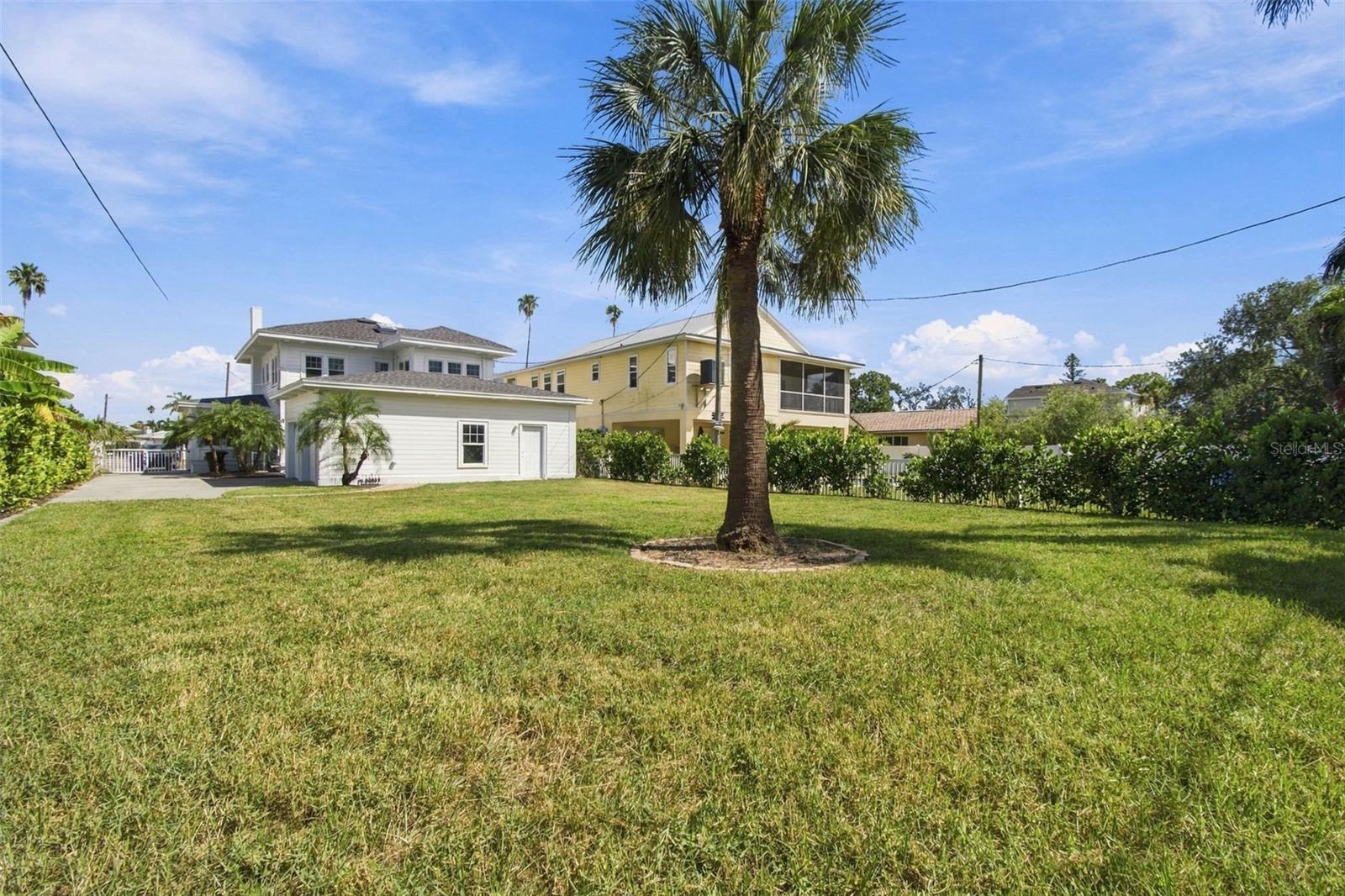 5426 VENETIAN BOULEVARD NE, St Petersburg, FL 33703