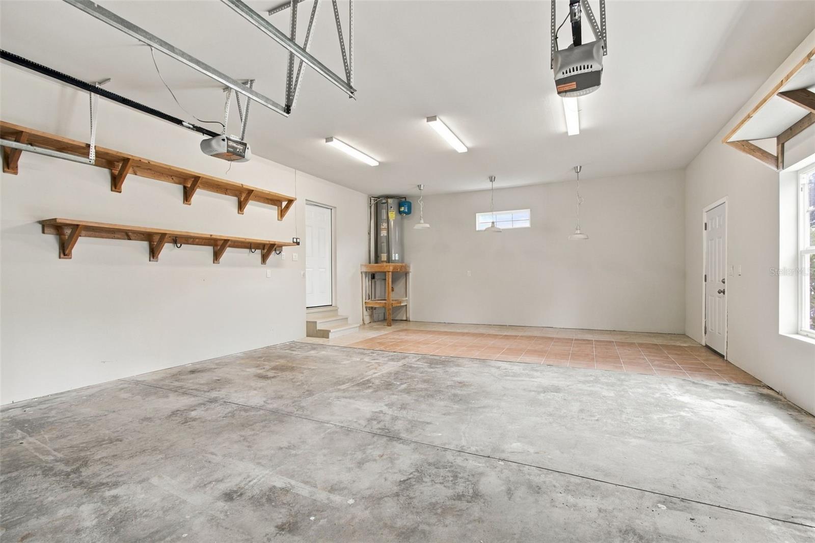 5426 VENETIAN BOULEVARD NE, St Petersburg, FL 33703