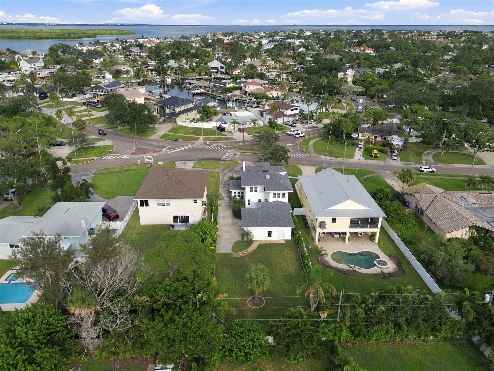 5426 VENETIAN BOULEVARD NE, St Petersburg, FL 33703