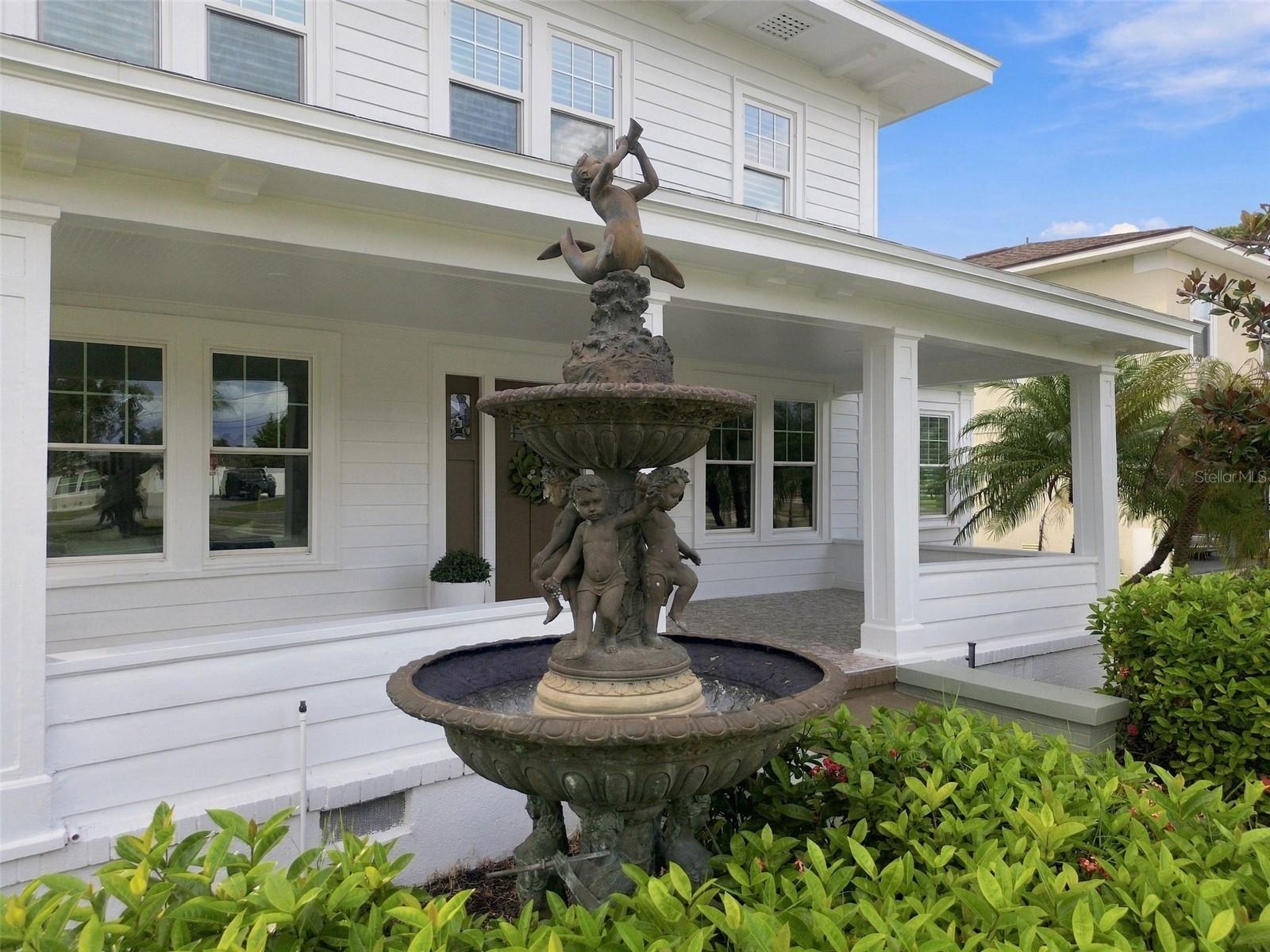 5426 VENETIAN BOULEVARD NE, St Petersburg, FL 33703