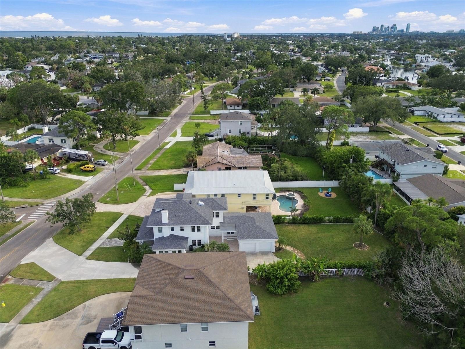 5426 VENETIAN BOULEVARD NE, St Petersburg, FL 33703