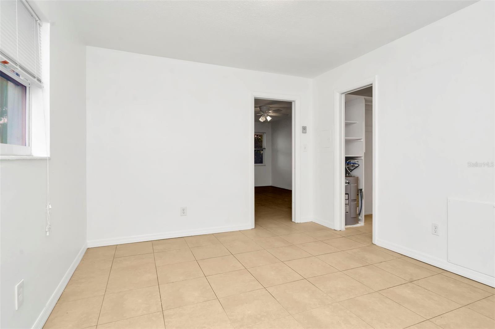 3700 HAINES ROAD N, #6, St Petersburg, FL 33704