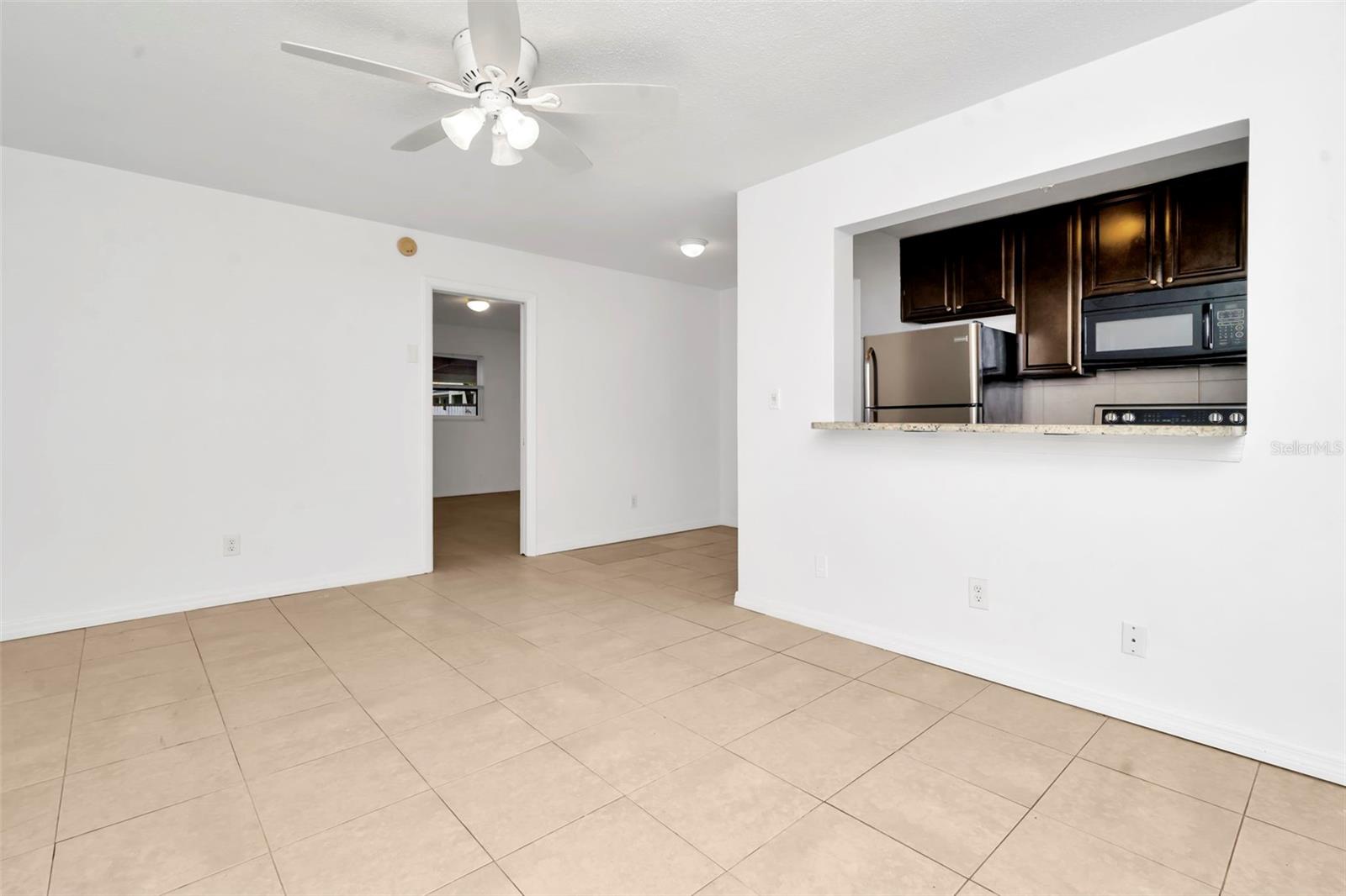 3700 HAINES ROAD N, #6, St Petersburg, FL 33704