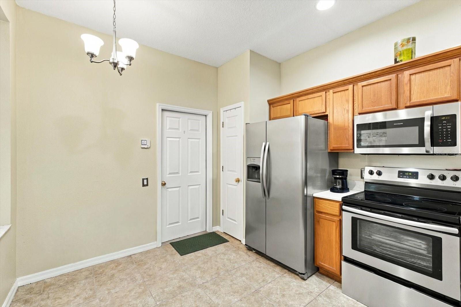 6681 80TH AVENUE N, Pinellas Park, FL 33781