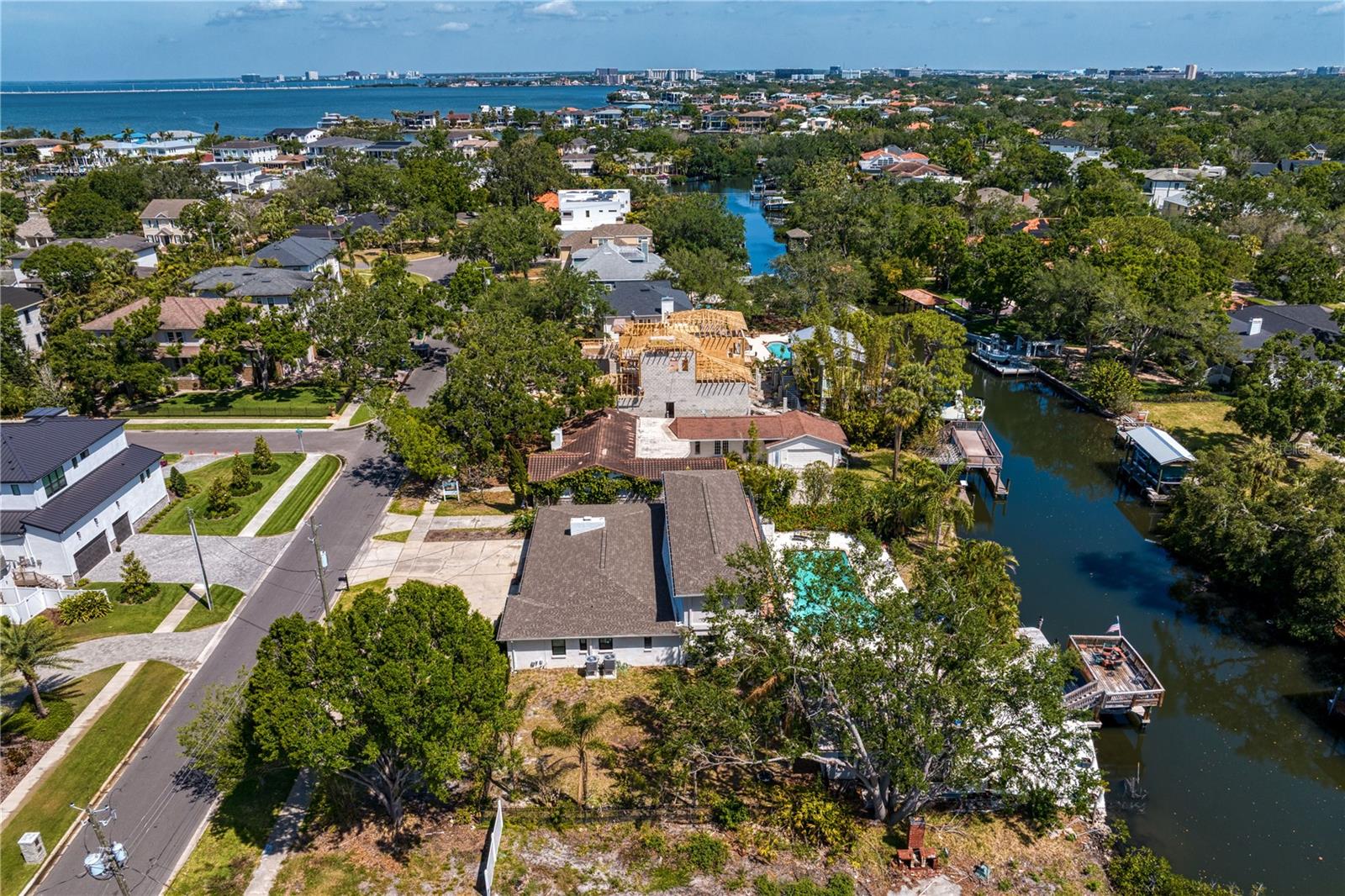 2614 S DUNDEE STREET, Tampa, FL 33629 2614 S DUNDEE STREET, Tampa, FL 33629