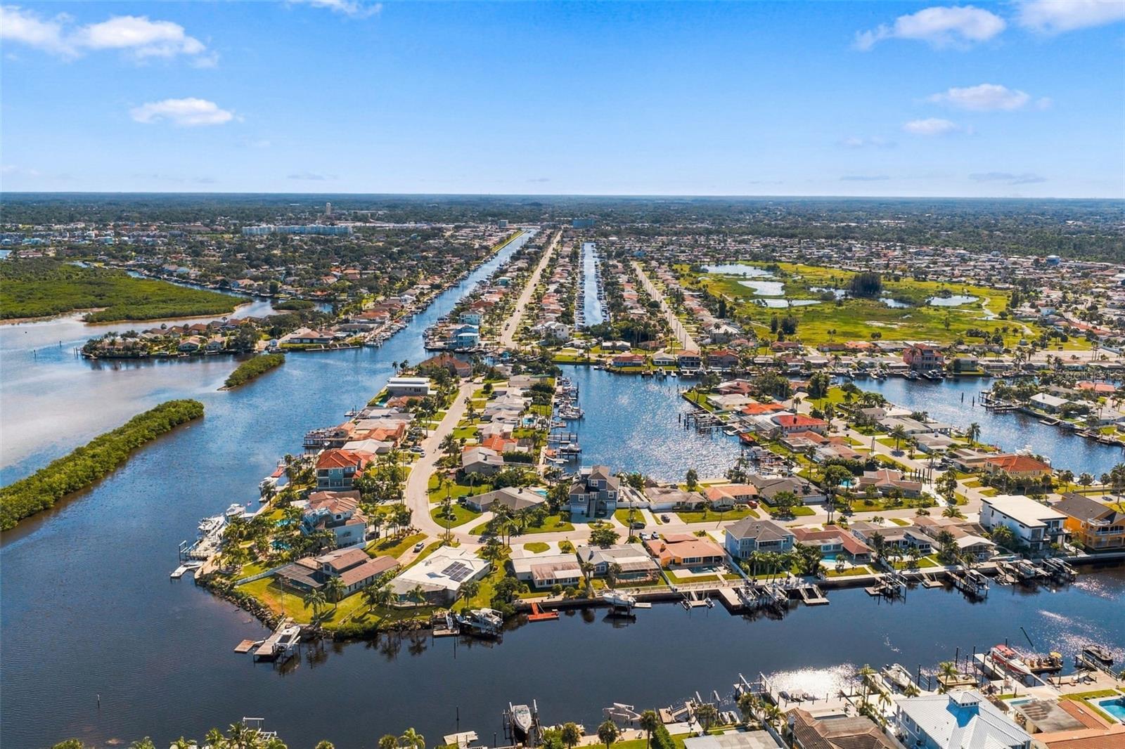 Amazing - Rare location!