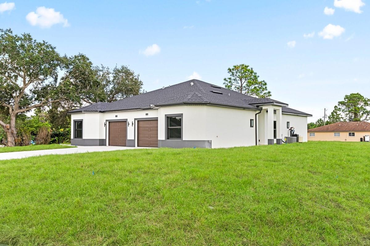 2235 WAYNE AVENUE S, Lehigh Acres, FL 33973