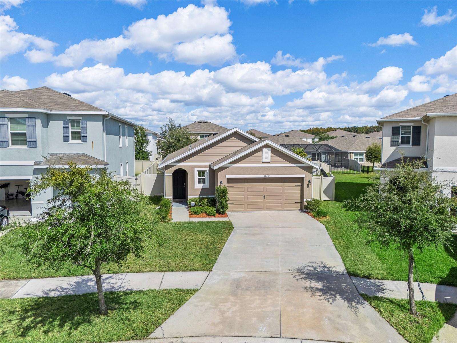 32676 CANYONLANDS DRIVE, Wesley Chapel, FL 33543