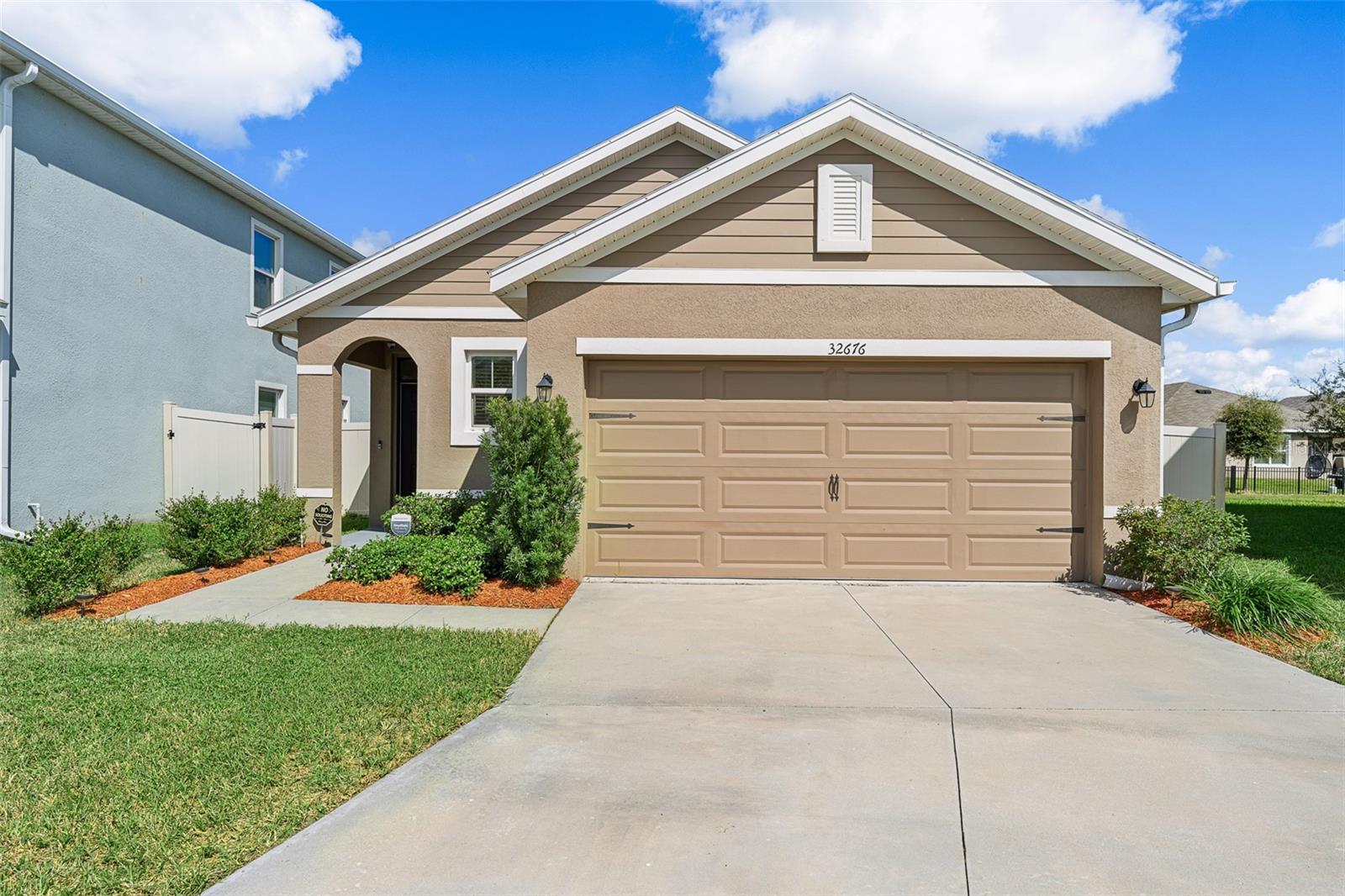 32676 CANYONLANDS DRIVE, Wesley Chapel, FL 33543