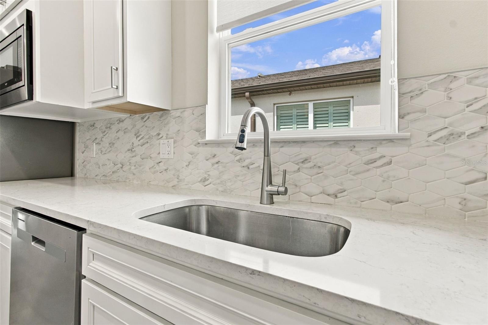 6010 SHOREBIRD BRANCH, Land O Lakes, FL 34638
