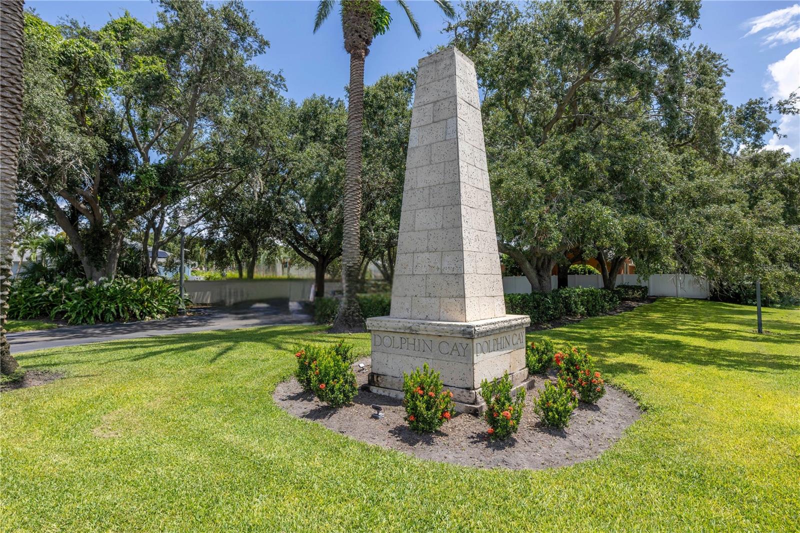 4780 DOLPHIN CAY LANE S, #102, St Petersburg, FL 33711