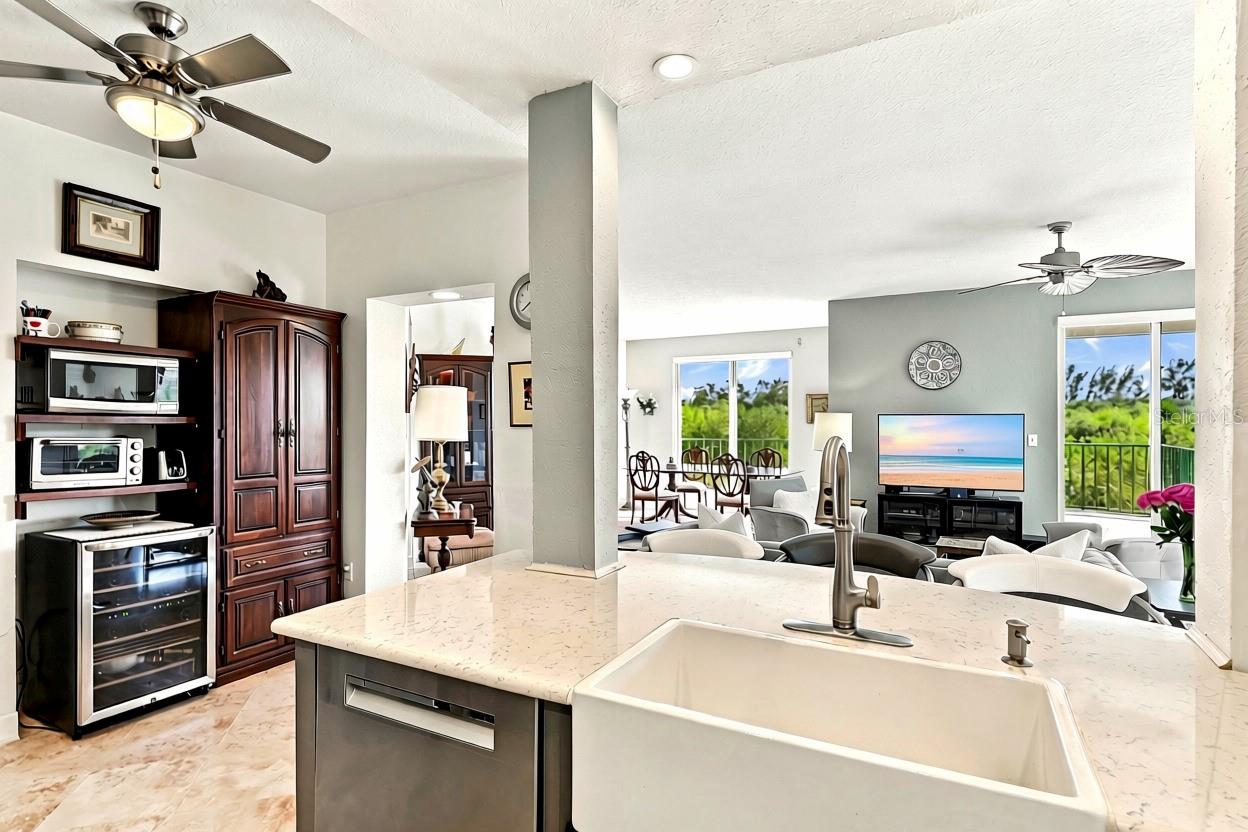 4780 DOLPHIN CAY LANE S, #102, St Petersburg, FL 33711