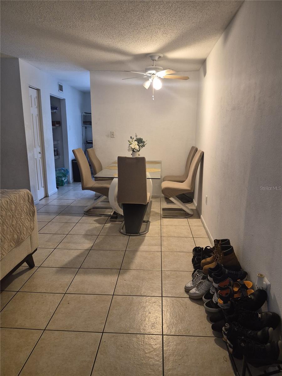 202 POINSETTIA PINE COURT, #202, Tampa, FL 33612