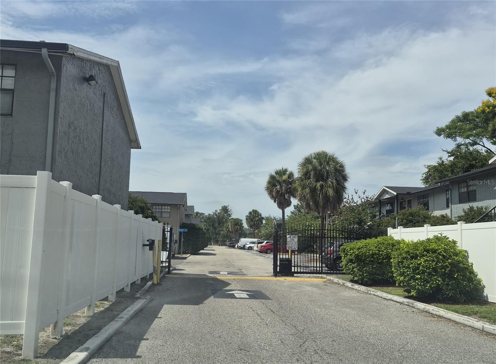202 POINSETTIA PINE COURT, #202, Tampa, FL 33612