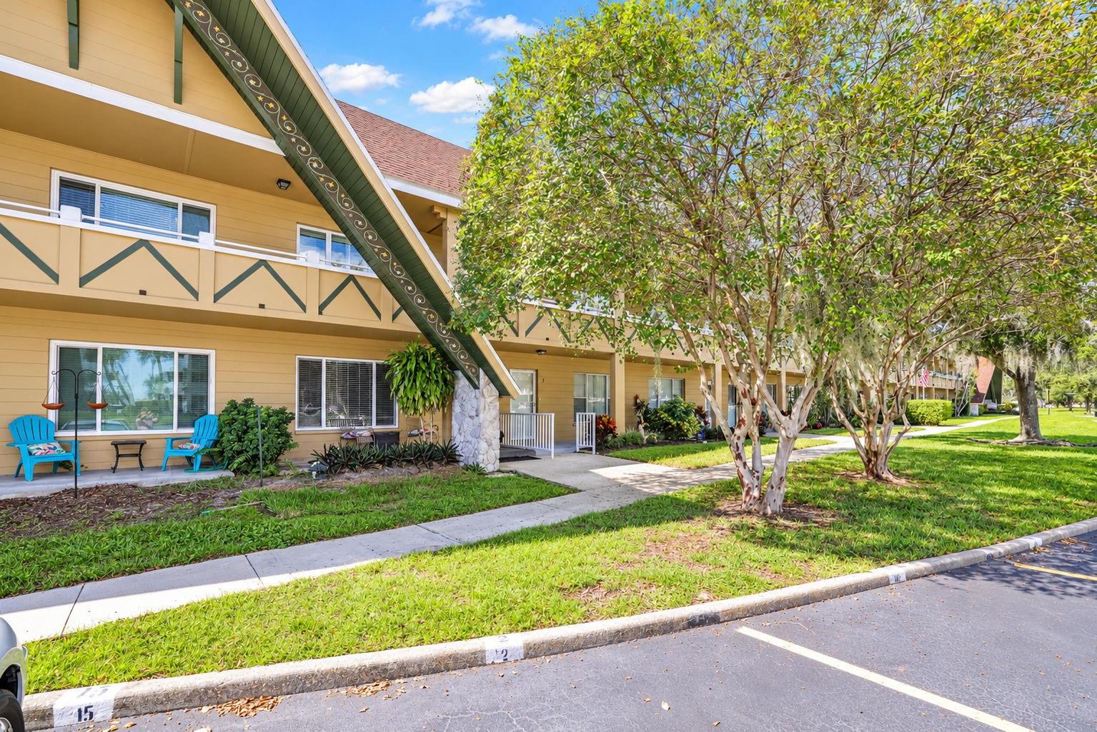2000 WORLD PARKWAY BOULEVARD, #2, Clearwater, FL 33763