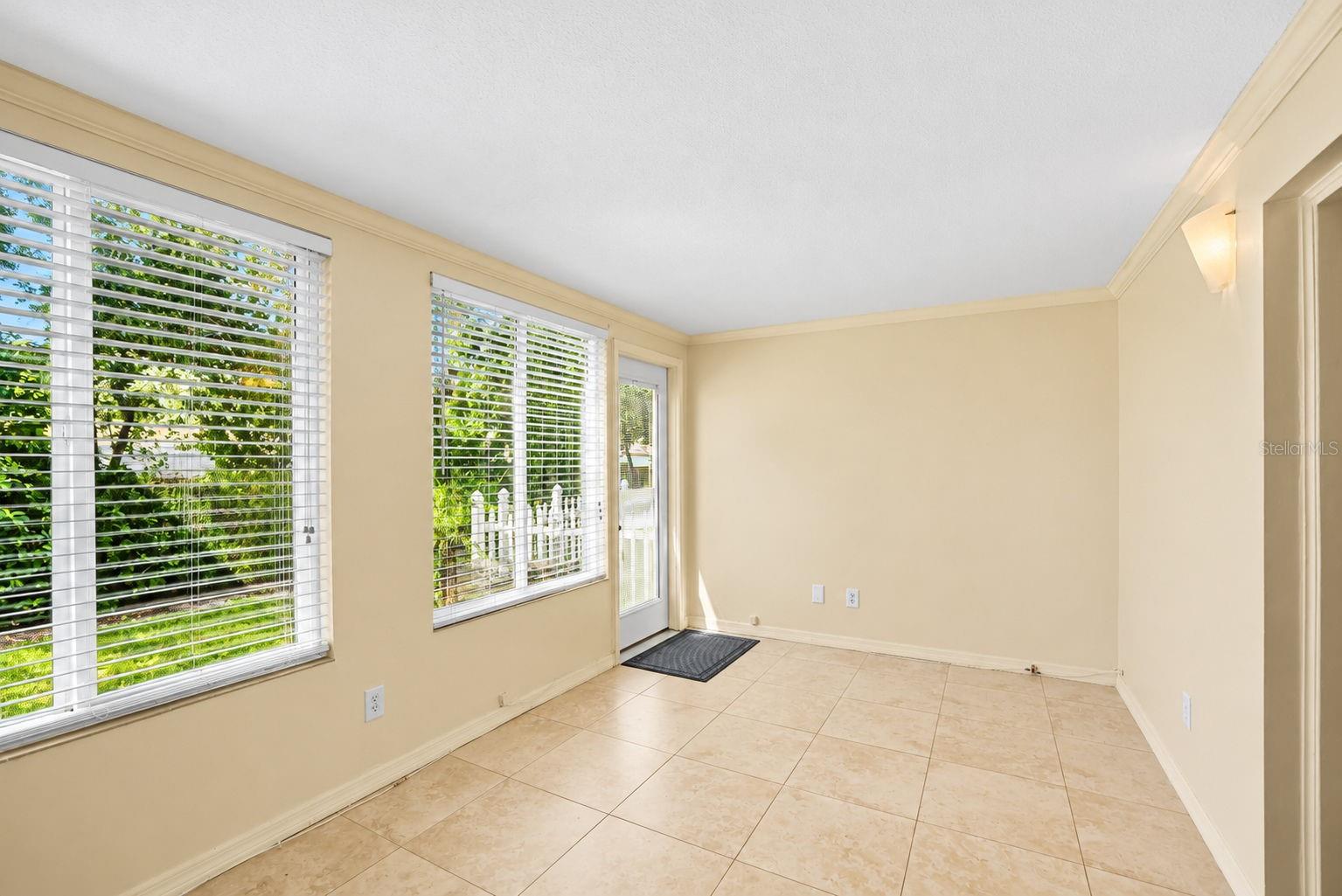 2000 WORLD PARKWAY BOULEVARD, #2, Clearwater, FL 33763