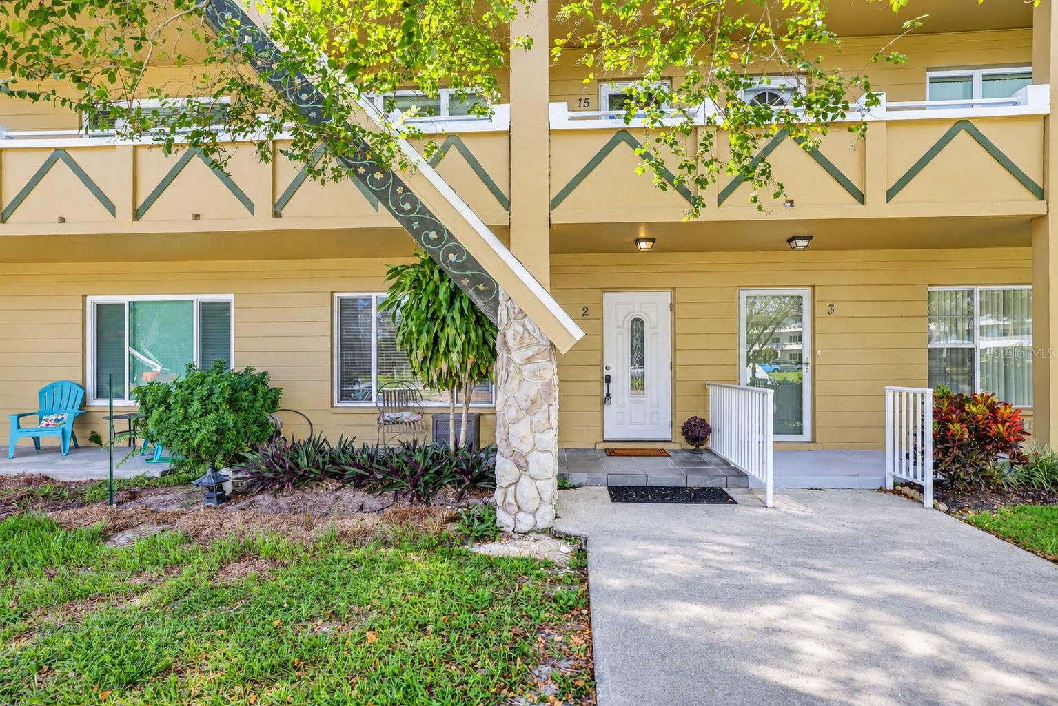 2000 WORLD PARKWAY BOULEVARD, #2, Clearwater, FL 33763
