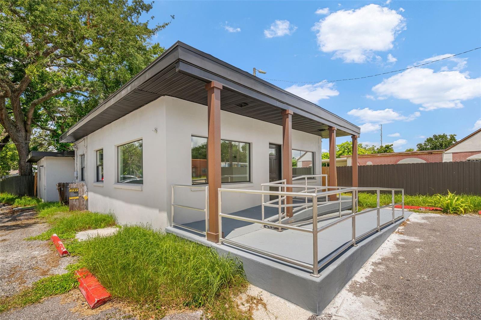 10302 N NEBRASKA AVENUE, Tampa, FL 33612