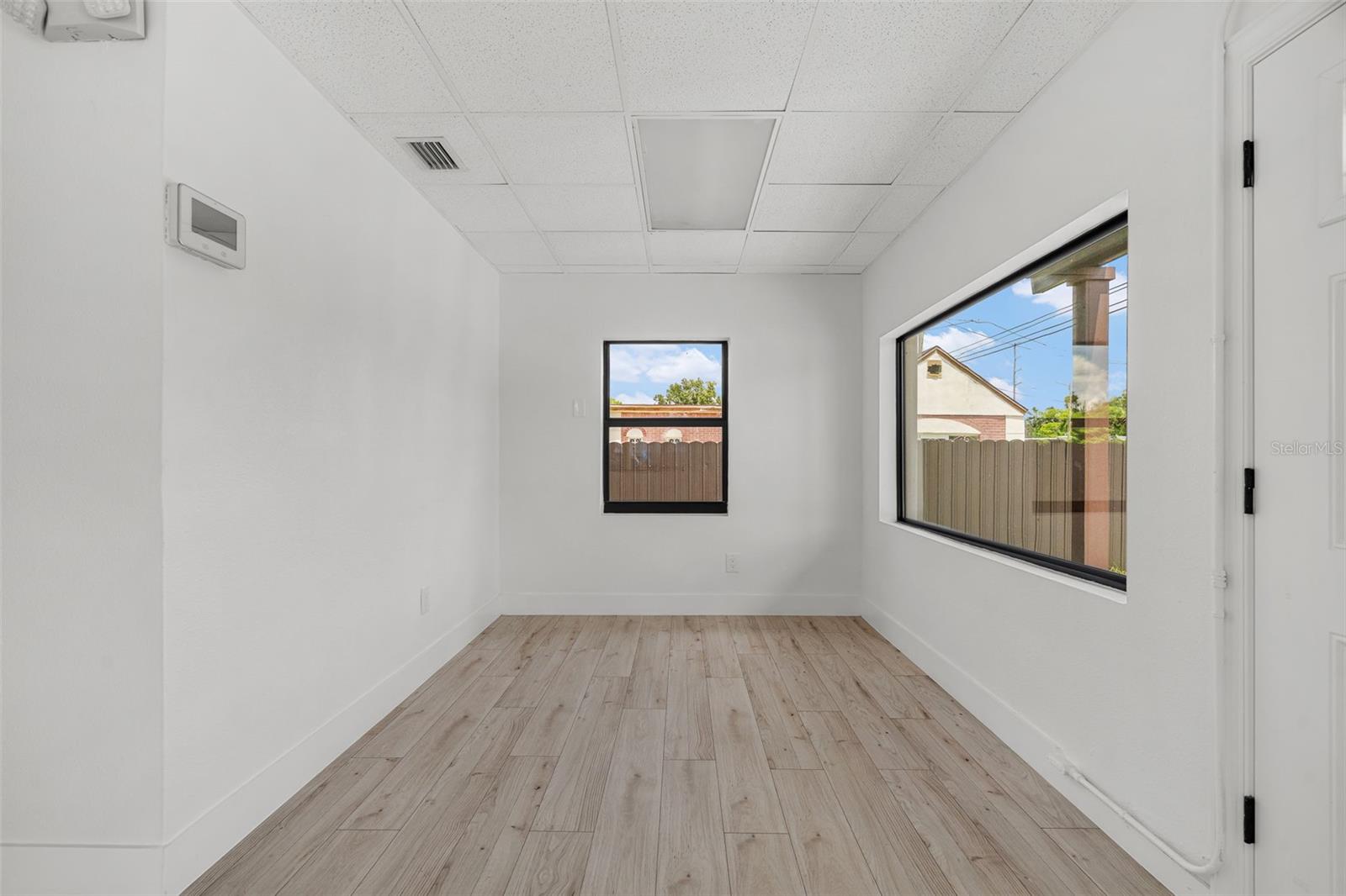 10302 N NEBRASKA AVENUE, Tampa, FL 33612